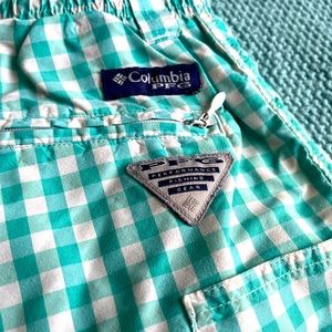 Columbia OmniShade - EUC- Size Small